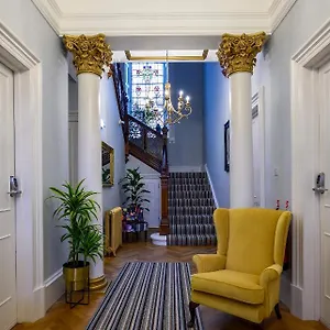 The Clarendon 4*, Dundee Großbritannien