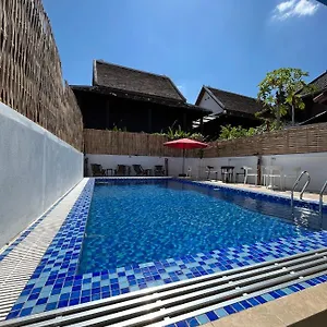  Pensión Little Friendly And Swimming Pool Laos