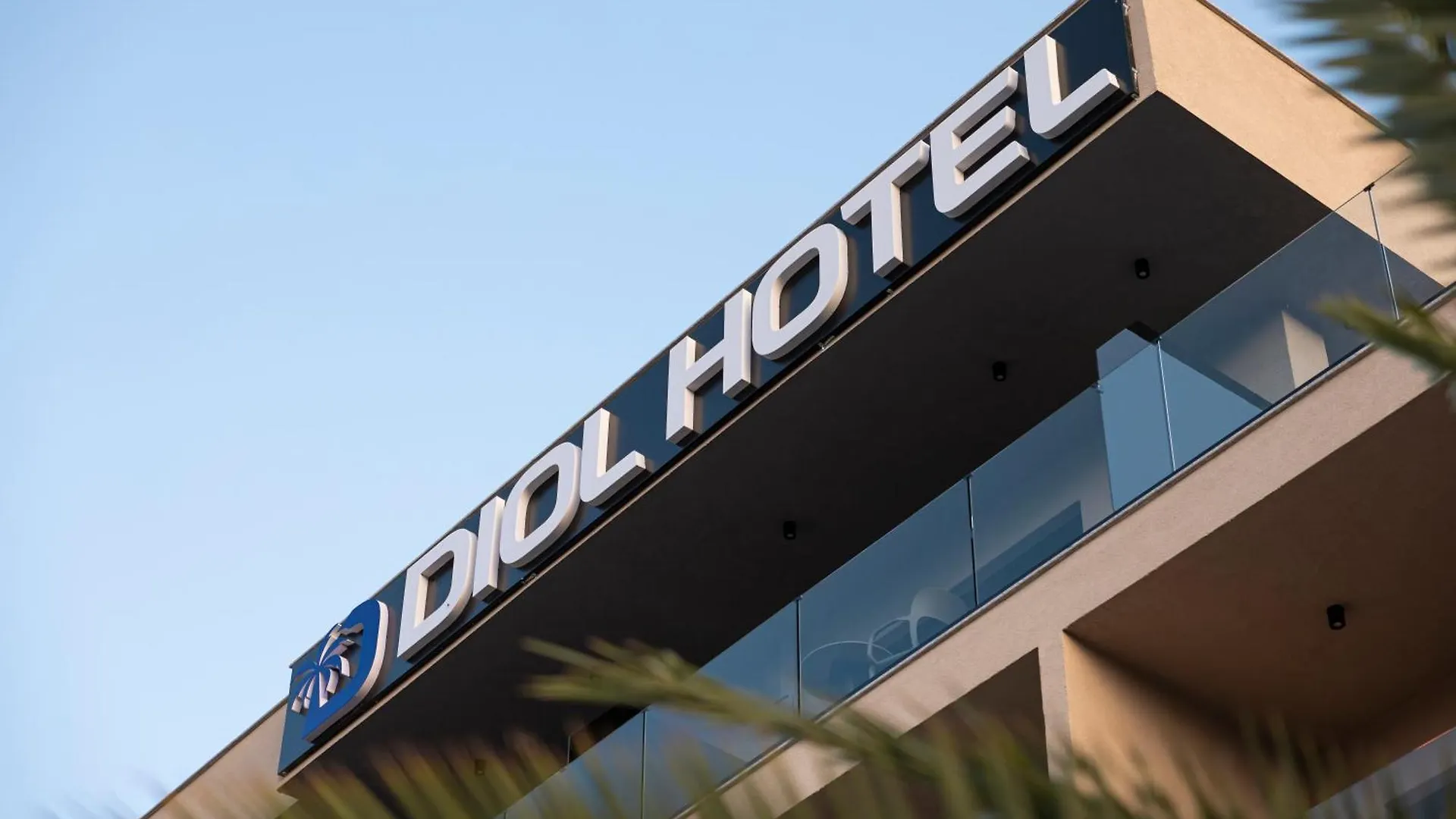 Diol Hotel クサミル アルバニア